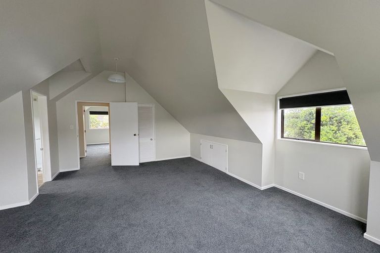 Photo of property in 15b Whitechapel Grove, Stokes Valley, Lower Hutt, 5019