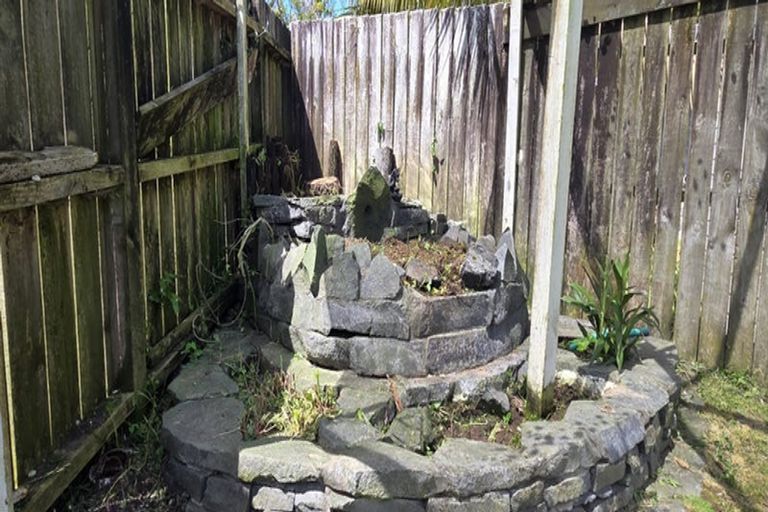 Photo of property in 4b Kimdale Place, Totara Heights, Auckland, 2105