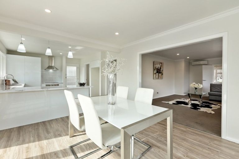 Photo of property in 117 Blighs Road, Strowan, Christchurch, 8052