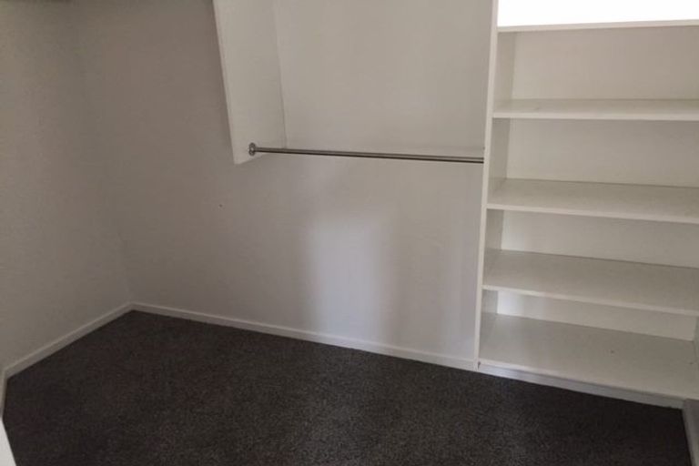 Photo of property in 2/14 Penning Road, Castor Bay, Auckland, 0620