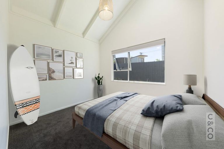 Photo of property in 28 Great North Road, Riverhead, 0820