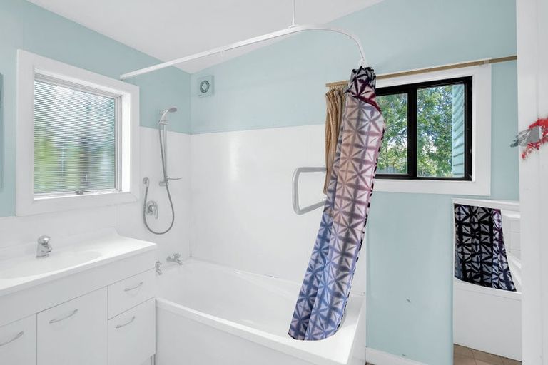 Photo of property in 111 Princes Street, Waikari, 7420