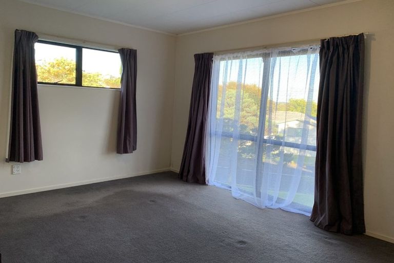Photo of property in 78 West Harbour Drive, West Harbour, Auckland, 0618