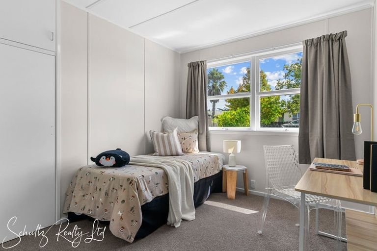 Photo of property in 15 Doctors Hill Road, Maungaturoto, 0520