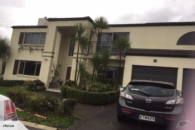 Photo of property in 19 Oakford Park Crescent, Greenhithe, Auckland, 0632