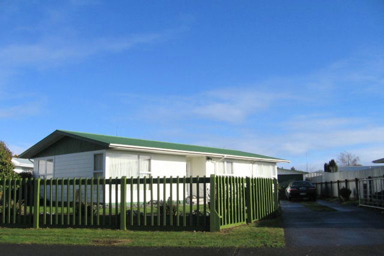 Photo of property in 21 Liverpool Crescent, Flaxmere, Hastings, 4120