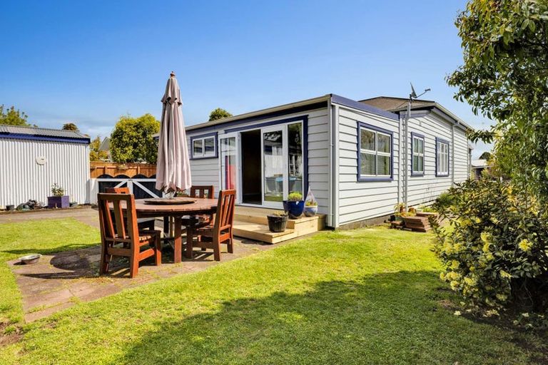 Photo of property in 13 Maire Street, Inglewood, 4330