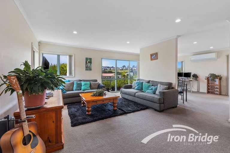 Photo of property in 20 Parkwood Crescent, Gulf Harbour, Whangaparaoa, 0930
