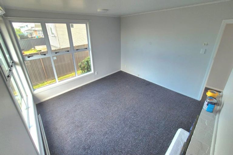 Photo of property in 20 Farnborough Crescent, Mangere, Auckland, 2022