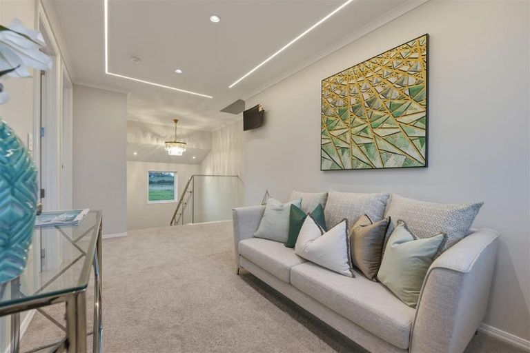 Photo of property in 9 Toporoa Street, Karaka, 2113