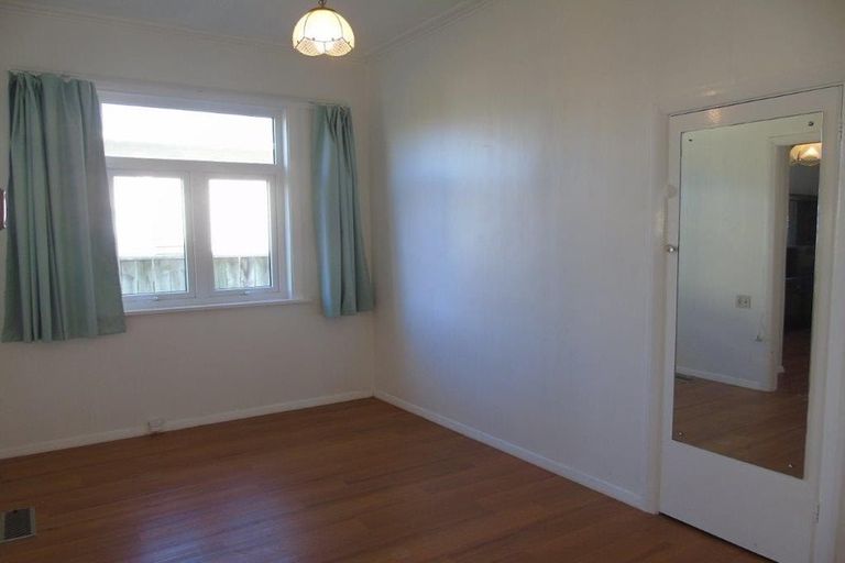 Photo of property in 18 Pilmuir Street, Hutt Central, Lower Hutt, 5010