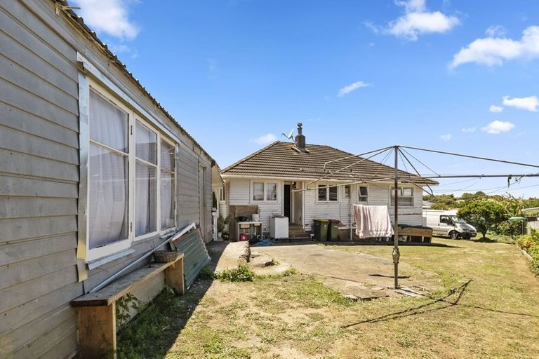 Photo of property in 16 Halswell Street, Mangere East, Auckland, 2024