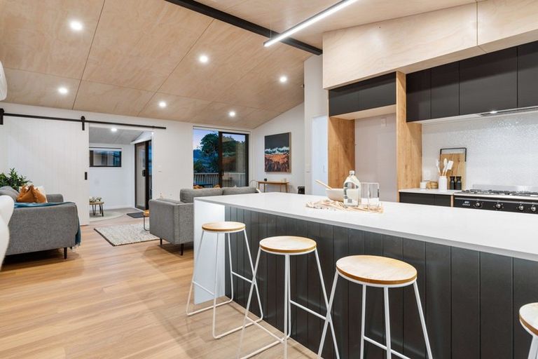 Photo of property in 420 Pukehangi Road, Pomare, Rotorua, 3015