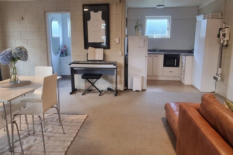 Photo of property in 21 Helvetia Road, Pukekohe, 2120