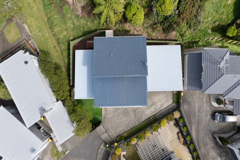 Photo of property in 54 Amesbury Drive, Churton Park, Wellington, 6037