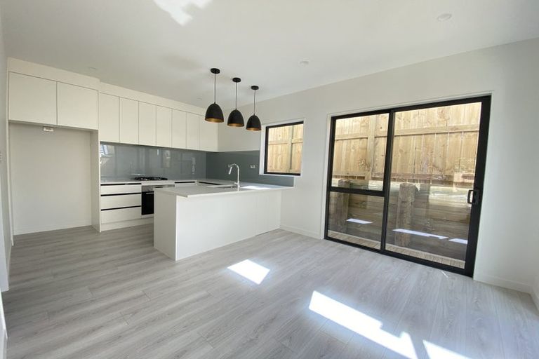 Photo of property in 26b Eddowes Street, Manurewa, Auckland, 2102