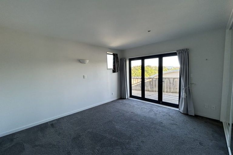 Photo of property in 59a Mana View Road, Paremata, Porirua, 5026