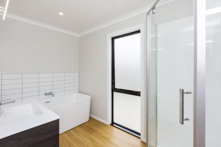 Photo of property in 18 Cynisca Crescent, Wallaceville, Upper Hutt, 5018