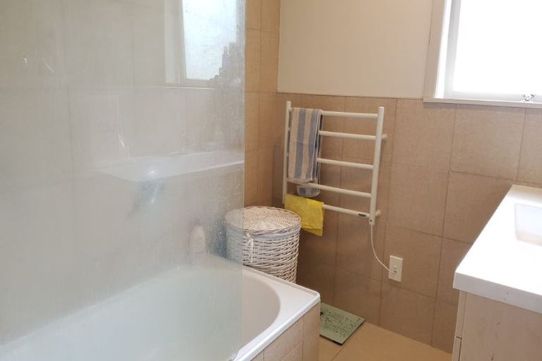 Photo of property in 63 Seine Road, Forrest Hill, Auckland, 0620