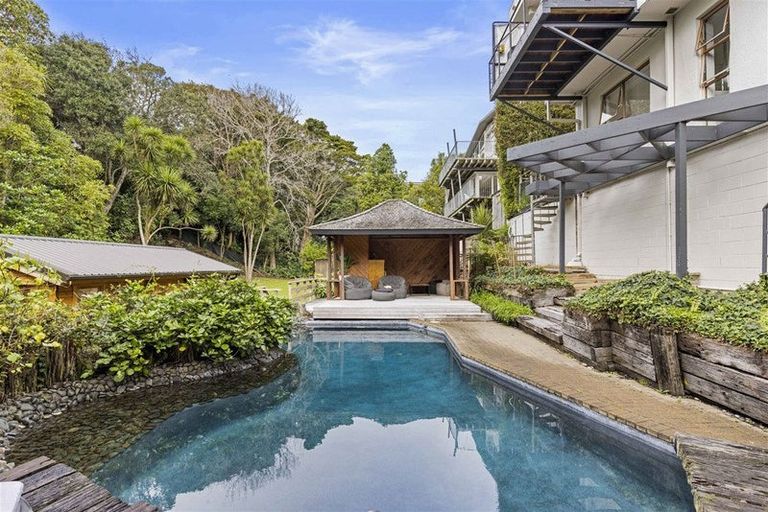 Photo of property in 127 Mellons Bay Road, Mellons Bay, Auckland, 2014