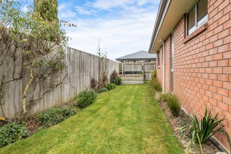 Photo of property in 1 Stanwood Grove, Darfield, 7510