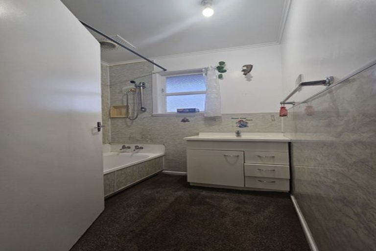 Photo of property in 57 Smiths Avenue, Papakura, 2110