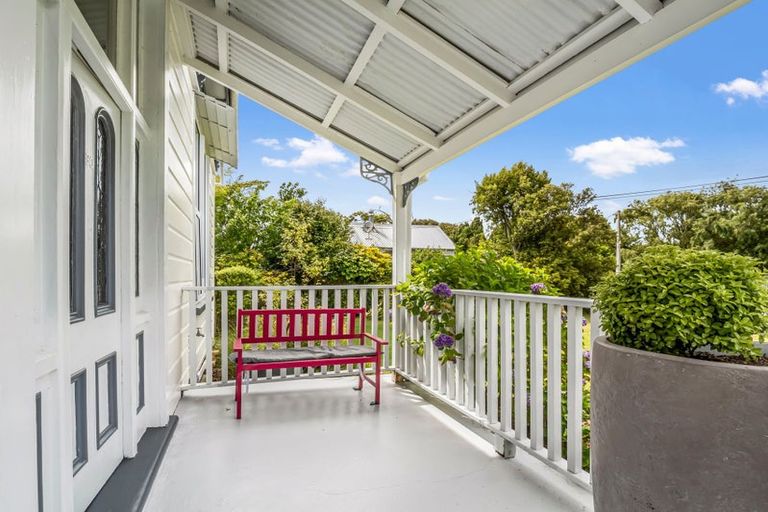 Photo of property in 30 Signal Street, Marton, 4710