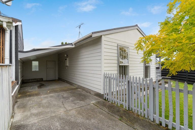 Photo of property in 6a Buckley Grove, Paraparaumu, 5032