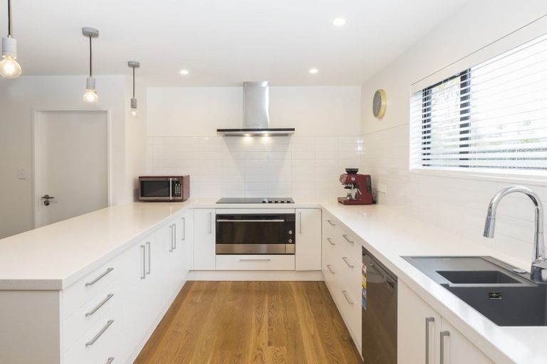 Photo of property in 2/27 Bristol Street, St Albans, Christchurch, 8014