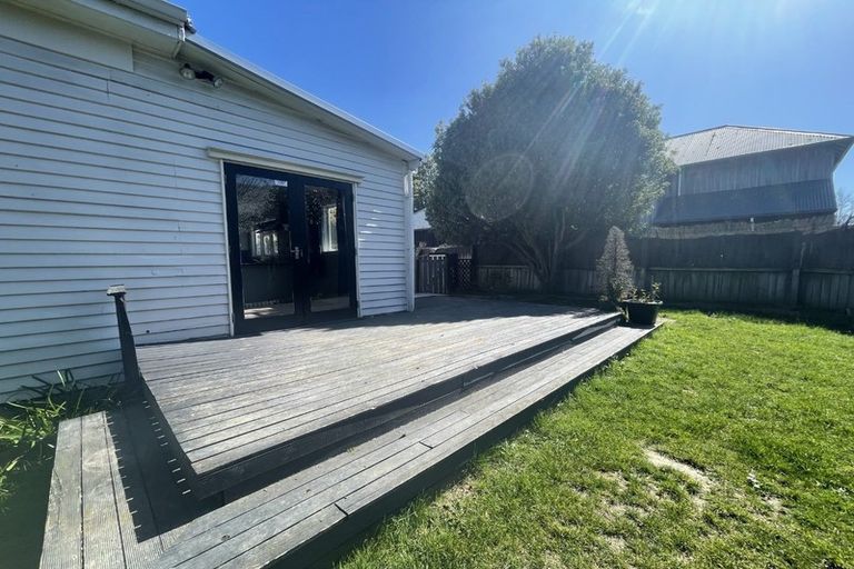 Photo of property in 19 Winton Street, St Albans, Christchurch, 8014