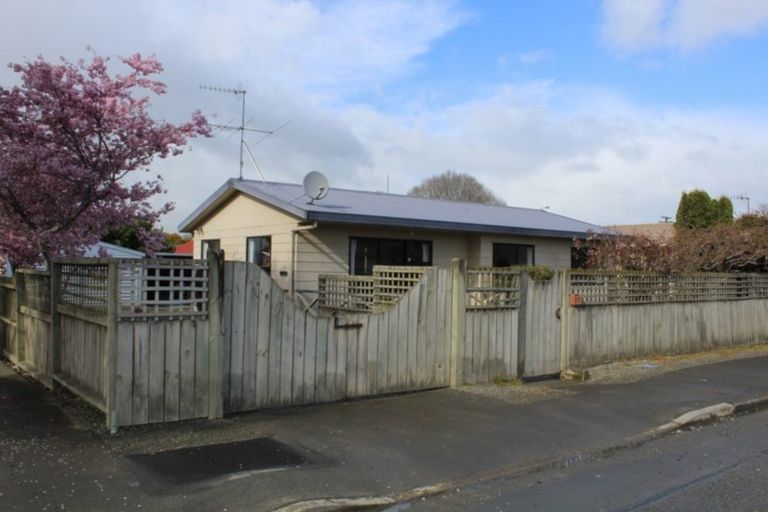 Photo of property in 5 Moore Road, Winton, 9720