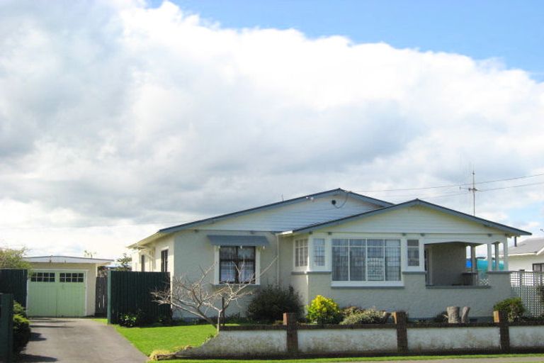 Photo of property in 14 Muir Street, Gonville, Whanganui, 4501