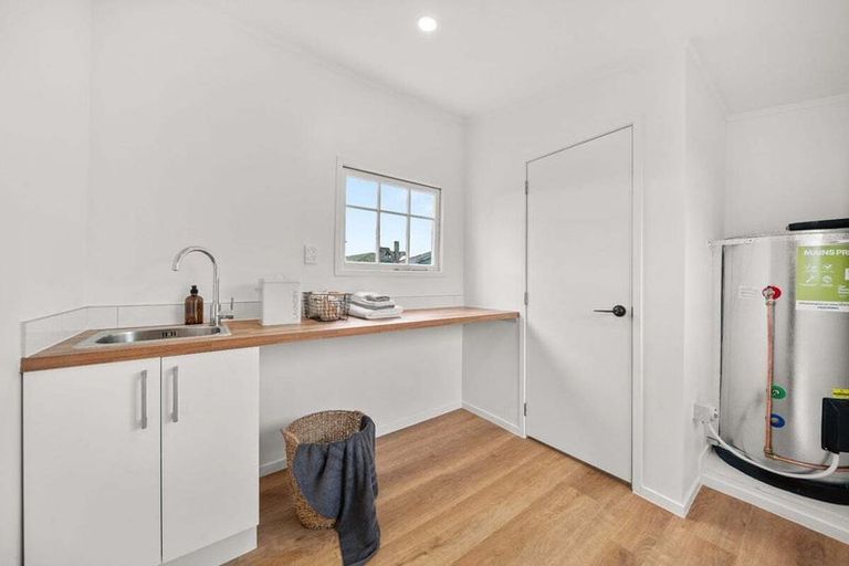 Photo of property in 1 Mckenna Street, Masterton, 5810