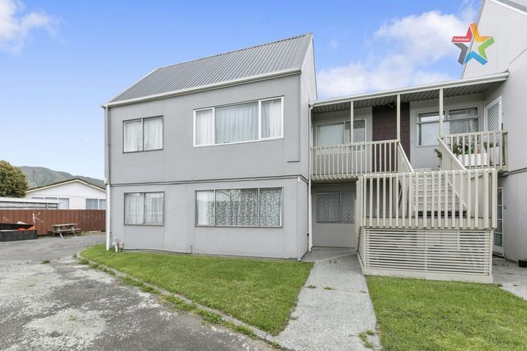 Photo of property in 71o Randwick Crescent, Moera, Lower Hutt, 5010