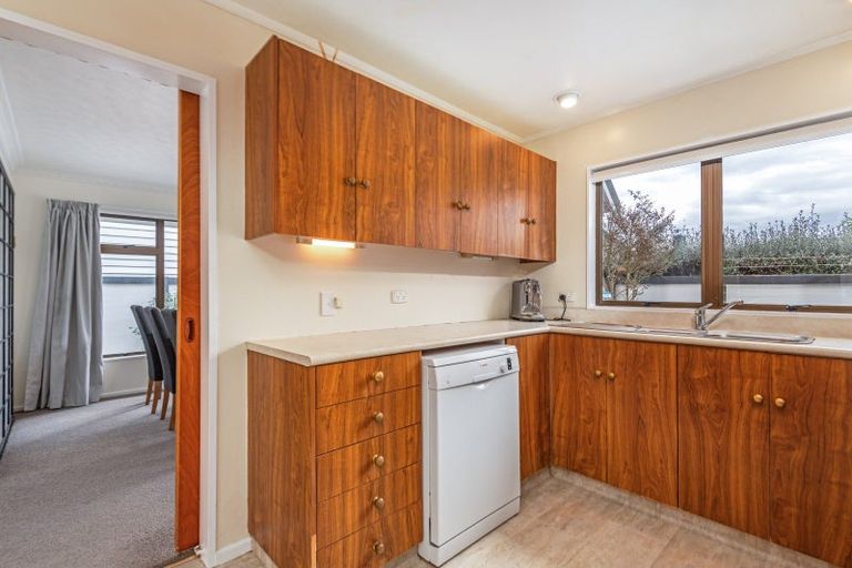 Photo of property in 1a Surrey Crescent, Hokowhitu, Palmerston North, 4410