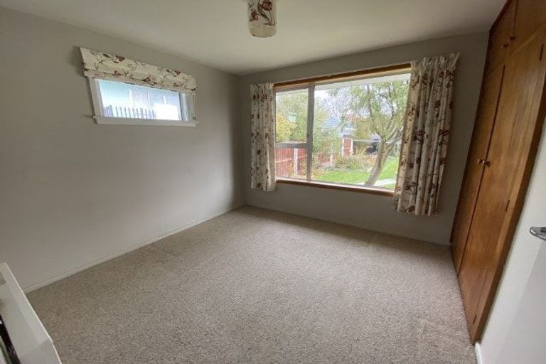 Photo of property in 6 Dulles Place, Papanui, Christchurch, 8053