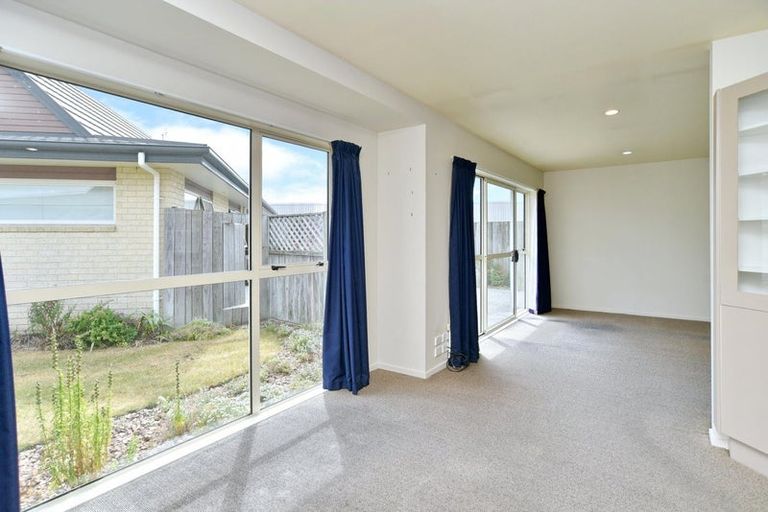 Photo of property in Rivertown Villas, 150 Williams Street, Kaiapoi, 7630