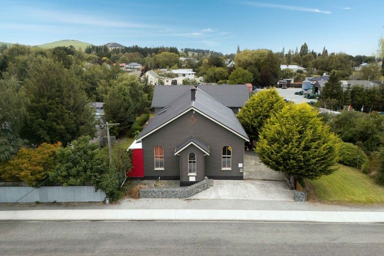 Photo of property in Ex Masonic Lodge Hall, 6 Hill Road, Lumsden, 9730