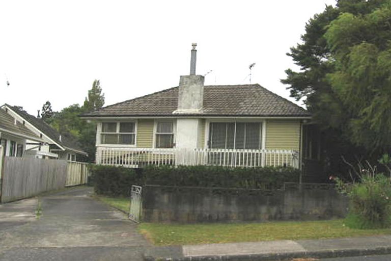 Photo of property in 21 Tonkin Drive, Sunnynook, Auckland, 0620