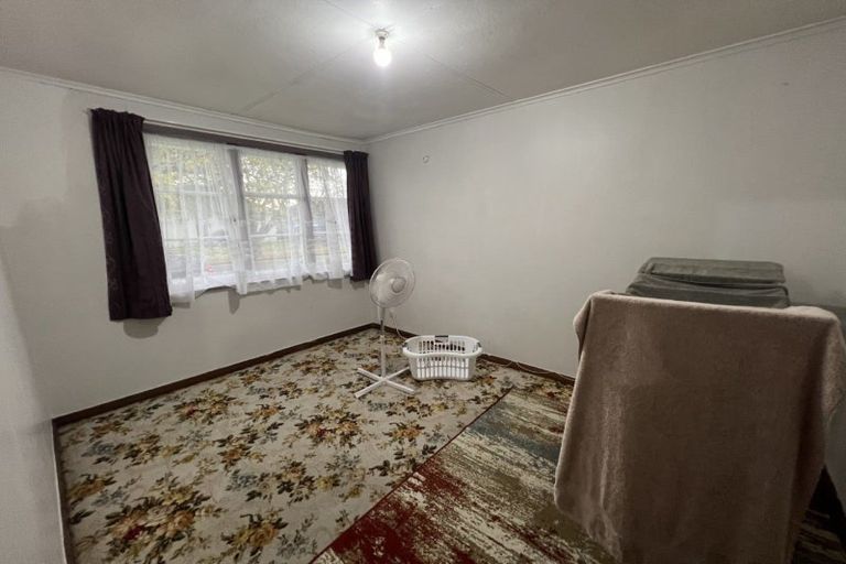 Photo of property in 16 Cardiff Street, Awapuni, Palmerston North, 4412