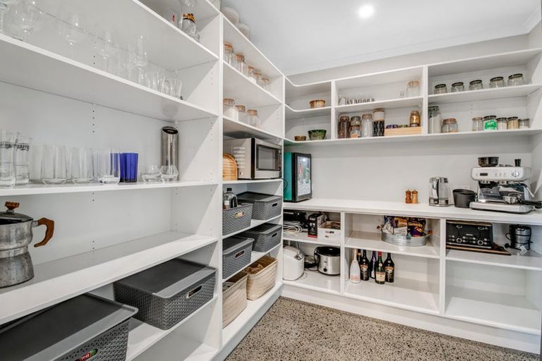 Photo of property in 34 Paparahi Place, Wainui, Silverdale, 0992