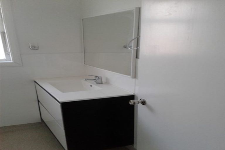 Photo of property in 12 Moray Place, Highbury, Palmerston North, 4412