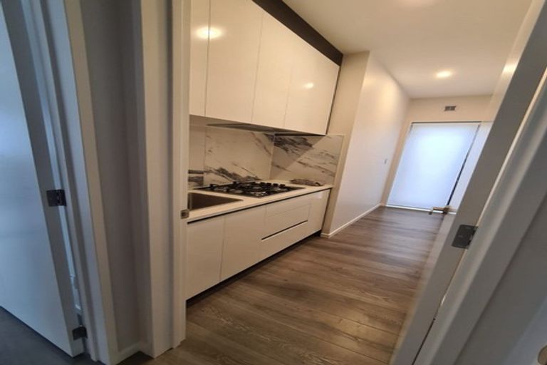 Photo of property in 82 Tir Conaill Avenue, Flat Bush, Auckland, 2019