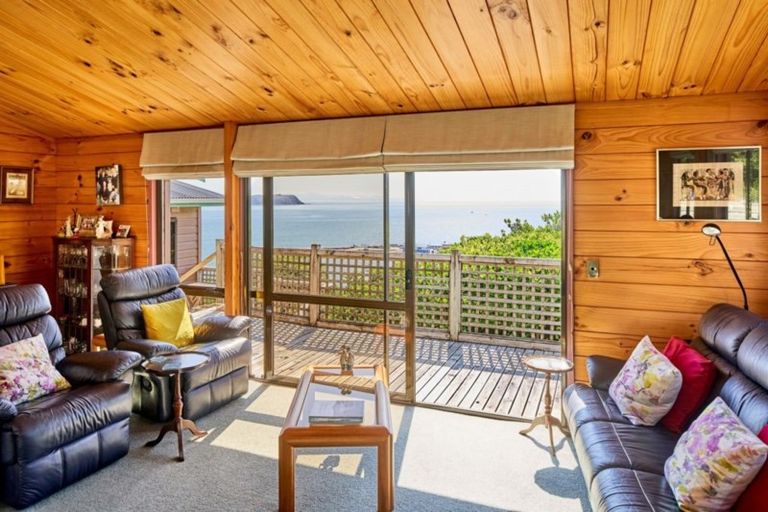 Photo of property in 118a Motuhara Road, Plimmerton, Porirua, 5026