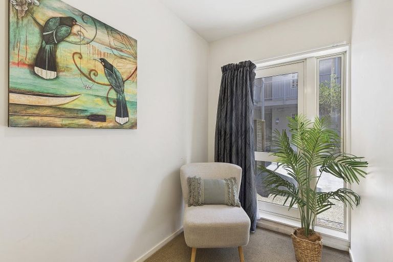 Photo of property in Luxford Villas, 114/72 Herald Street, Berhampore, Wellington, 6023