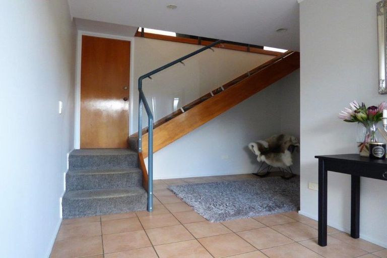 Photo of property in 2 Marsden Place, Kerikeri, 0230