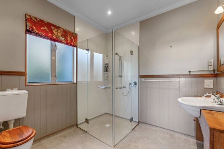 Photo of property in 38 Mapara Road, Acacia Bay, Taupo, 3385