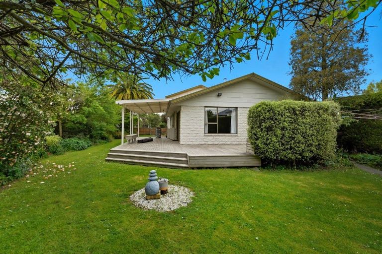 Photo of property in 35 Newnham Street, Rangiora, 7400