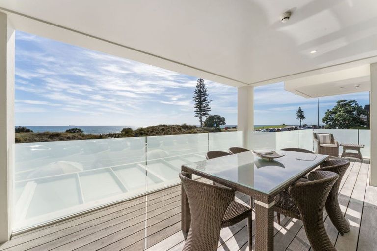 Photo of property in 2/154 Marine Parade, Mount Maunganui, 3116