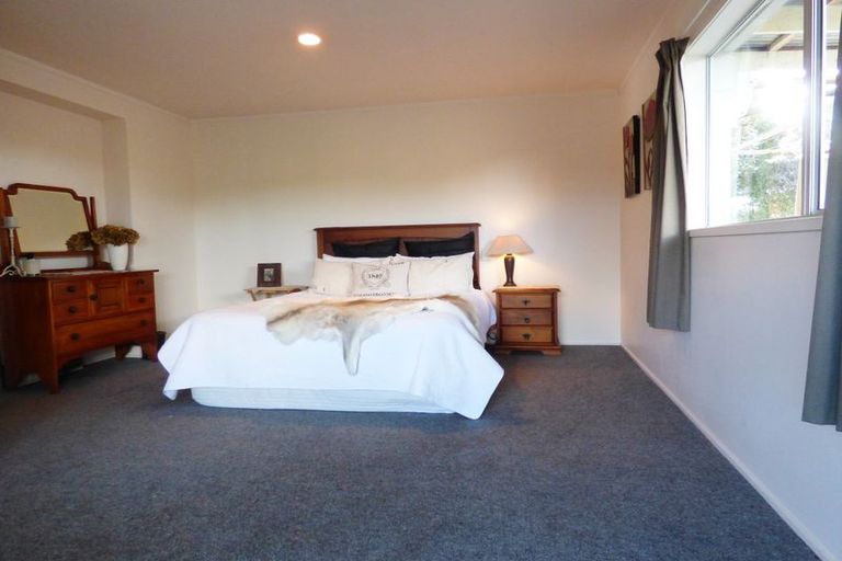 Photo of property in 2 Marsden Place, Kerikeri, 0230